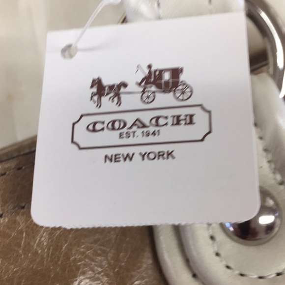 Coach Handbag, new with tags - Picture 2 of 8